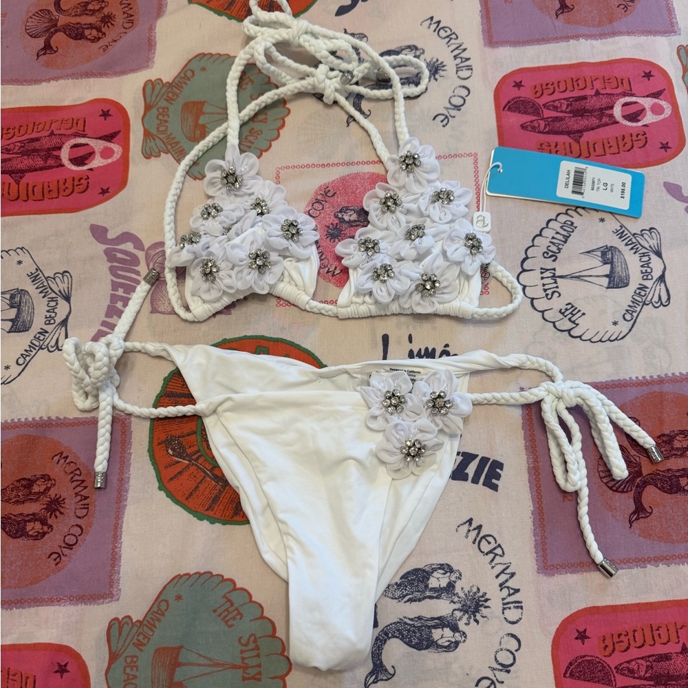 Beach Bunny White Floral Appliqué Rope Triangle Bikini L top M bottom